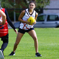2-4-17. 2017 Unity Cup.  Jew Crew Girls v Bharat Bombers Photo: Peter Haskin
