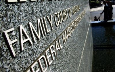 A Jewish man has asked the Family Court of Australia to withhold the wife’s property settlement until she agrees to a gett.