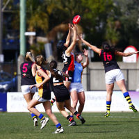 13-8-17. VAFA Women Preliminary Final. AJAX Jackettes were deferated by Old Mentonians 5-6-36 to 5-8-38. Toni Hamilton. Photo: Peter Haskin