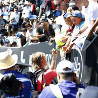 15-1-18. Australian Open. Canadian Denis Shapovalov defeated Stefanos Tsitsipas 6-1, 6-3, 7-6. Photo: Peter Haskin