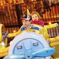 26-9-18. Chabad Youth’s annual Succot celebration at Melbourne’s Luna Park. Photo: Peter Haskin