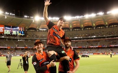Michael Klinger enjoying a big sendoff in Perth after the Perth Scorchers' BBL win last Sunday. Photo: AAP Image/Richard Wainwright