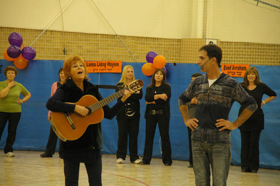 Aura Lipski (right) with Israeli choreographer Yoram Sasson.