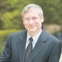  Professor Arie Freiberg