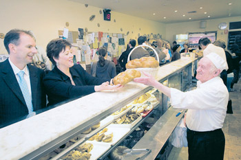   David Southwick and Helen Shardey buy challahs from Glick's. As Shardey announces her retirement from politics, Southwick is believed to be the favourite to replace her.