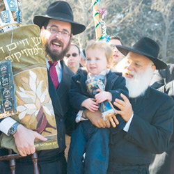 Spiritshul's first Sefer Torah. Photo: Robert Bonchek