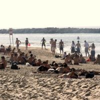 Just like summer … the scene on Tel Aviv’s beach on January 10 as Israelis enjoy an unseasonal heat wave. Photo: Isranet. Just like summer … the scene on Tel Aviv’s beach on January 10 as Israelis enjoy an unseasonal heat wave. Photo: Isranet.