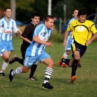 North Caulfield Maccabi soccer v Penninsula Strikers. Caulfield Park. Photo: Peter Haskin North Caulfield Maccabi soccer v Penninsula Strikers. Caulfield Park. Photo: Peter Haskin