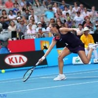 Australian Open 2011. Israel's Shahar Peer in action during her third round loss to Italian Flavia Pennnetta. Photo: Peter Haskin