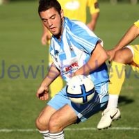 North Caulfield  V Peninsula Strikers. 17-4-11. Photo: Peter Haskin