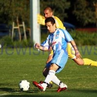 North Caulfield  V Peninsula Strikers. 17-4-11. Photo: Peter Haskin