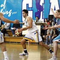 26-3-11. Maccabi Warriors Basketball vs Coburg. Josh Burns. Photo: Peter Haskin
