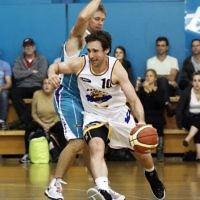 26-3-11. Maccabi Warriors Basketball vs Coburg.  James Tsun. Photo: Peter Haskin