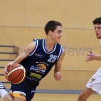 3-7-11. Maccabi Warriors Basketball v Warrandyte. Benji Tamir. Photo: Peter Haskin