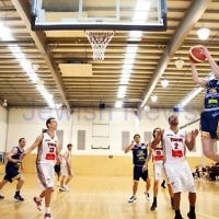 3-7-11. Maccabi Warriors Basketball v Warrandyte. Photo: Peter Haskin