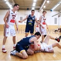 3-7-11. Maccabi Warriors Basketball v Warrandyte. Photo: Peter Haskin