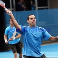 Maccabi Tennis pennent . 26-5-12. Asaf Nagar. Photo: Peter Haskin
