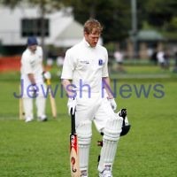 13-10-12. Maccabi Cricket v Powerhouse. Dean Weiner on his way back to the pavillion. Photo: Peter Haskin