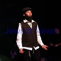 Sholem Aleichem College. "Fiddler On The Roof". Phoenix Theatre. Photo: Peter Haskin Sholem Aleichem College. "Fiddler On The Roof". Phoenix Theatre. Photo: Peter Haskin