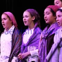 Sholem Aleichem College. "Fiddler On The Roof". Phoenix Theatre. Photo: Peter Haskin Sholem Aleichem College. "Fiddler On The Roof". Phoenix Theatre. Photo: Peter Haskin