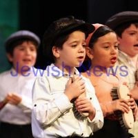 Sholem Aleichem College. "Fiddler On The Roof". Phoenix Theatre. Photo: Peter Haskin Sholem Aleichem College. "Fiddler On The Roof". Phoenix Theatre. Photo: Peter Haskin