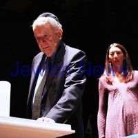 4-4-13. Yom Ha Shoah commemoration 2013. Remembering 70 years since the Warsaw Ghetto uprising. Robert Blackwood Hall, Monash University.  Photo: Peter Haskin