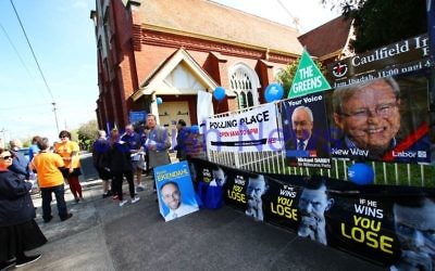 7-9-13. Election day 2013. Polling station Balaclava Rd. Photo: Peter Haskin