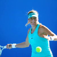 13-1-14. Australian Open. Round 1. Shahar Peer (ISR) lost to Monica Niculescu (ROU) 4-6 1-6. Photo: Peter Haskin