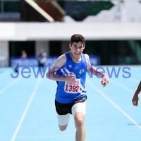 16-2-14. Victorian Junior Athletics Championships. Lakeside Stadium. Asher Marks. Mens U 16 200m. Photo: Peter Haskin