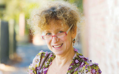 Author Leah Kaminsky