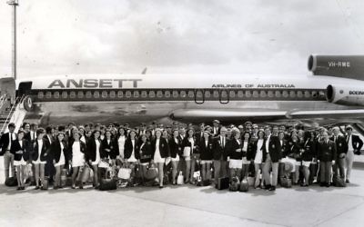 Maccabi Victorian carnival team arriving for the 1969/70 Perth carnival.