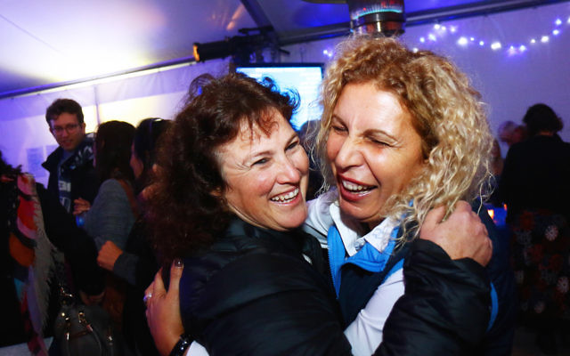 Partying at the Blue and White Night at the Beth Weizmann Centre, Melbourne. Photo: Peter Haskin.