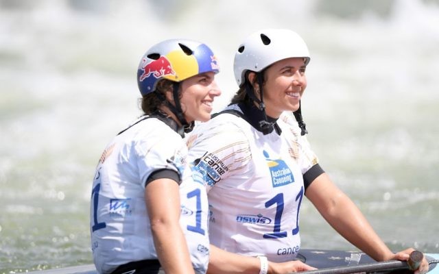 Jessica (left) and Noemie Fox at the women's C1 final at the Australia Open. Photo: Delly Car/Australian Canoeing