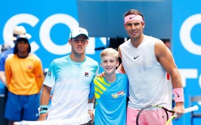 Diego Schwartzman (left) and Rafael Nadal pose for a photo before their fourth round clash. Photo: Peter Haskin