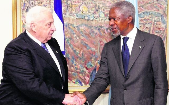 Kofi Annan (right) meeting Israel's then prime minister Ariel Sharon in 2005. Photo: GPO