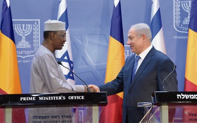 Benjamin Netanyahu (right) with Chad's President Idriss Deby. Photo: Amos Ben Gershom/GPO