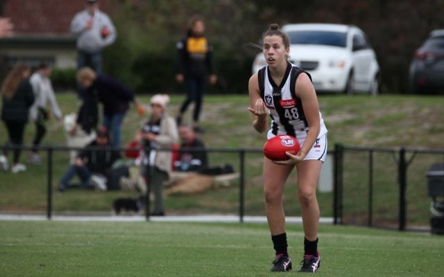 Ally Bild in action for Collingwood’s VFLW team. Photo: Shane Barrie