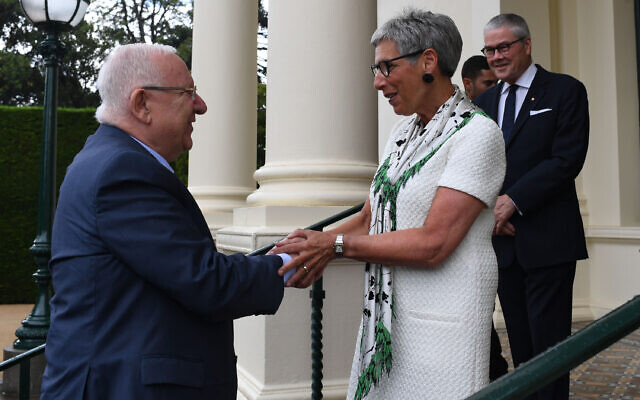 President Rivlin meeting Victorian Governor Linda Dessau on Monday. Photo: Kobi Gideon/GPO