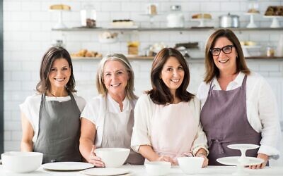 Monday Morning Cooking Club’s Merelyn
Frank Chalmers, Lisa Goldberg, Natanya
Eskin and Jacqui Israel in the kitchen.
Photo: Alan Benson