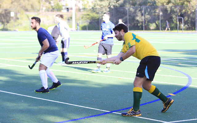 Maccabi Hockey Club men’s players Lawrence Lipson (right) and Ethan Kravietz back at training on June 14 at Albert Park.
Photo: Peter Haskin