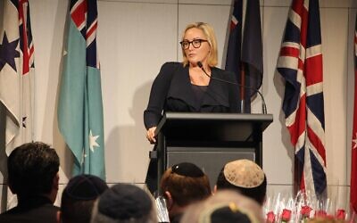 Coogee MP Dr Marjorie O’Neill
speaking at the Jewish Anzac Day
Service last Sunday.
Photo: Shane Desiatnik