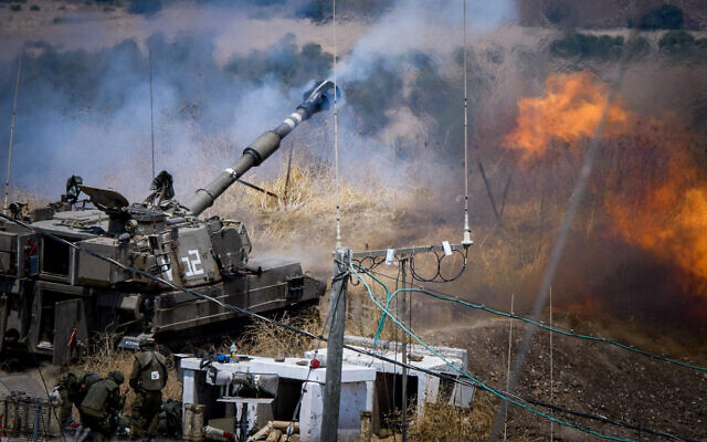 The Israeli army's Artillery Corps fires strikes at Lebanon on August 6, 2021. Photo: Basel Awidat/Flash90