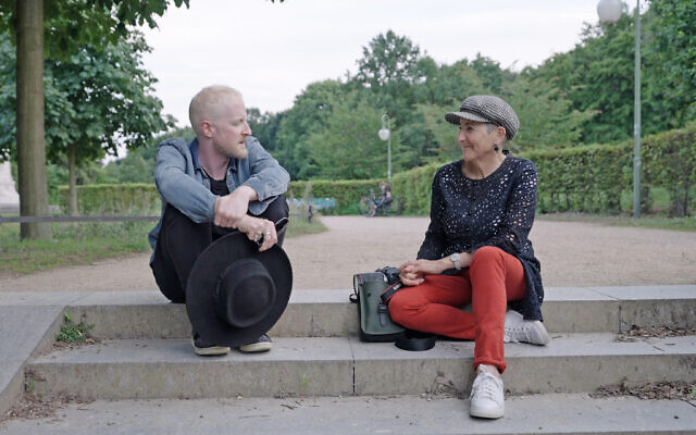 Jonathan Dreyfus and Ella Dreyfus in Berlin. Photo: Ute Freund