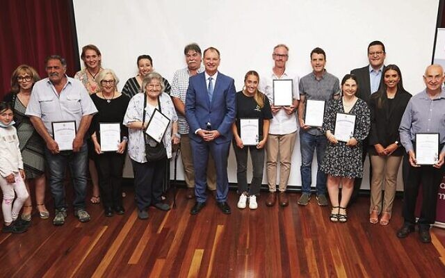 Caulfield MP David Southwick (centre) with the recipients of the 2021 Caulfield Volunteer Awards.