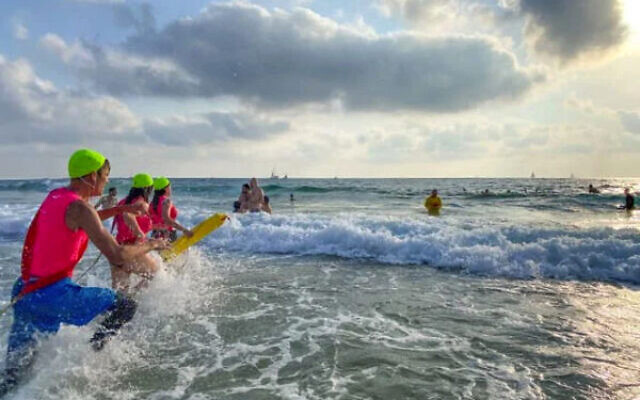 Surf life saving will debut as an exhibition sport at the 2022 Maccabiah Games in Israel. Photo: Jordan Polevoy Photography