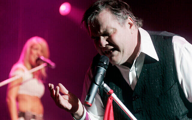Meat Loaf performs at a concert in New York's Madison Square Garden, Photo: Andy Kropa/AP Photo