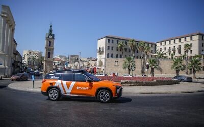 An autonomous taxi powered by Mobileye driving tech with Moovit's ride-hailing app on the streets of Tel Aviv-Jaffa, September 2021. (Mobileye/Intel)