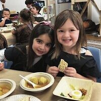 Emme Hadassin (left) and Roxie Chappelow at Moriah ELC.