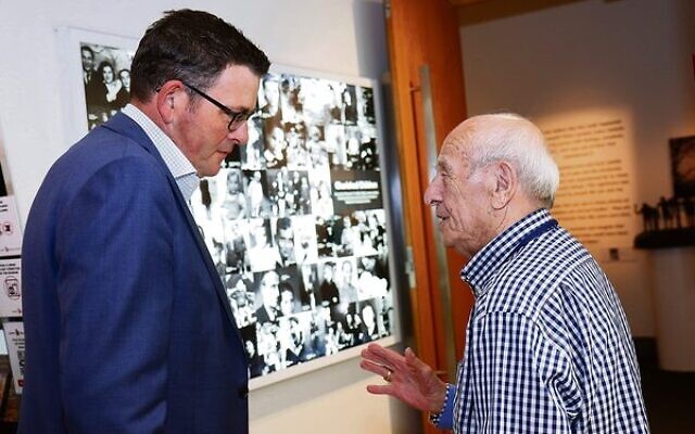Premier Daniel Andrews meets with Holocaust survivor Szaja Chaskiel at the Jewish Holocaust Centre in 2019. Photo: Peter Haskin