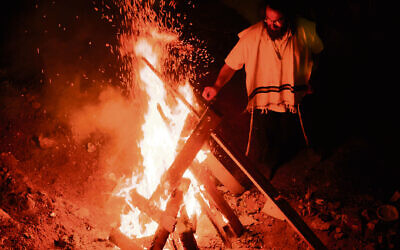 A bonfire during Lag b'Omer at Rabbi Shimon Bar Yochai's tomb in Meron.